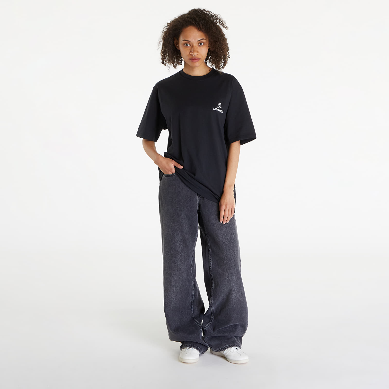 T-shirts Gramicci One Point Logo Tee UNISEX Black