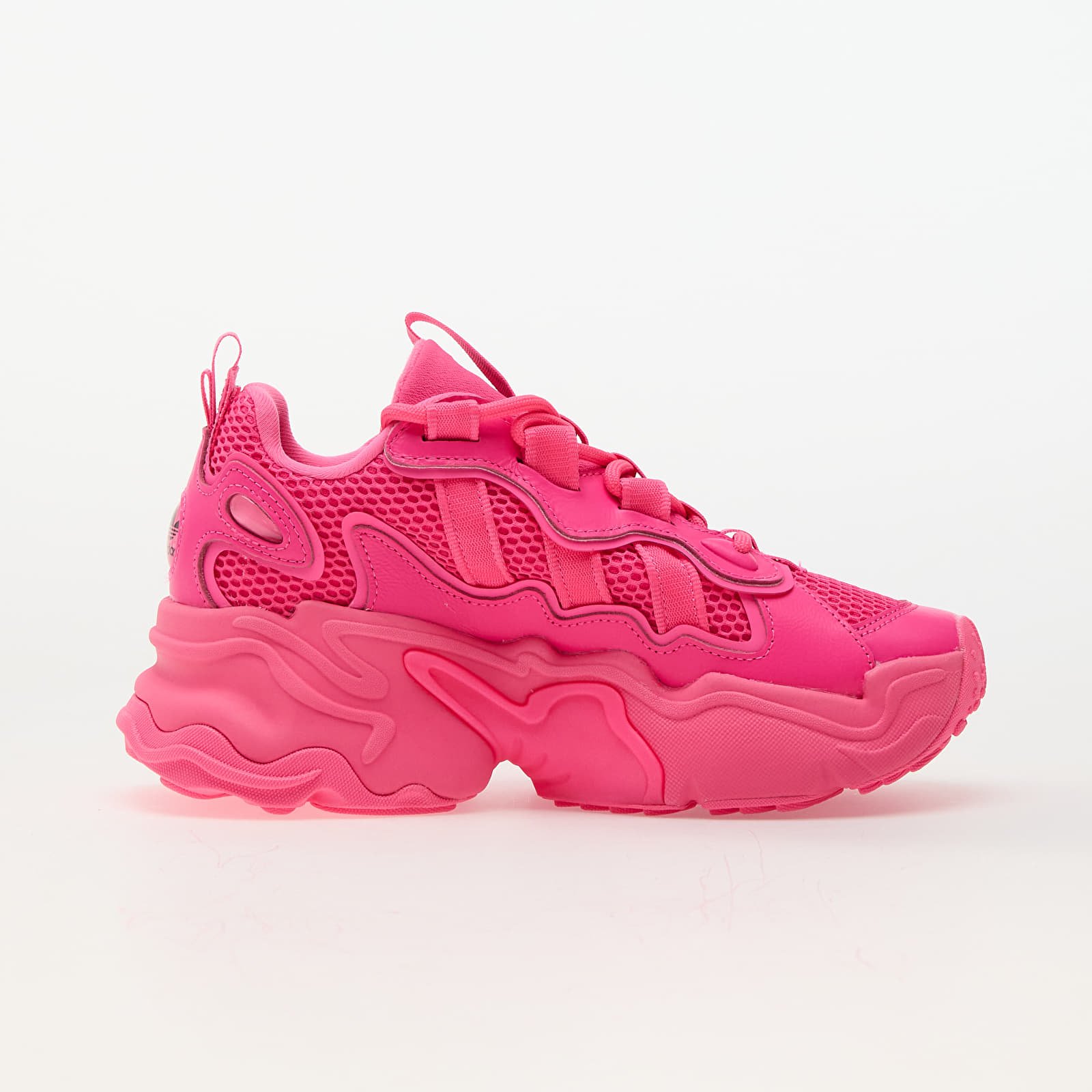 Sneakers og sko til kvinder adidas Ozthemis W Lucid Pink/ Lucid Pink/ Core Black