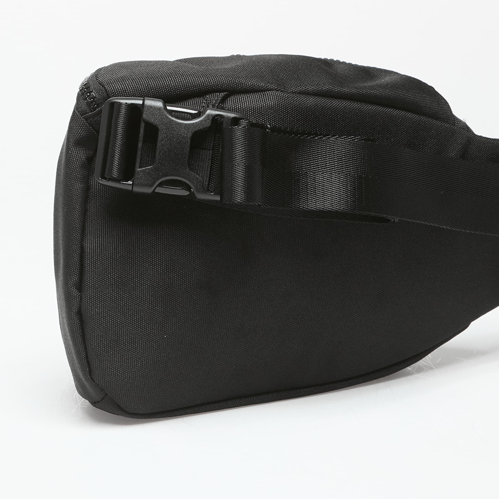 Kidney Packs FRED PERRY Polyester Flp Sling Bag Black