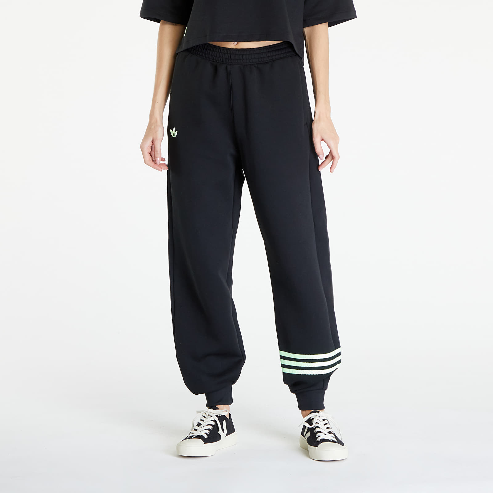 Панталони adidas Neuclassics Sweat pants Black/ Green
