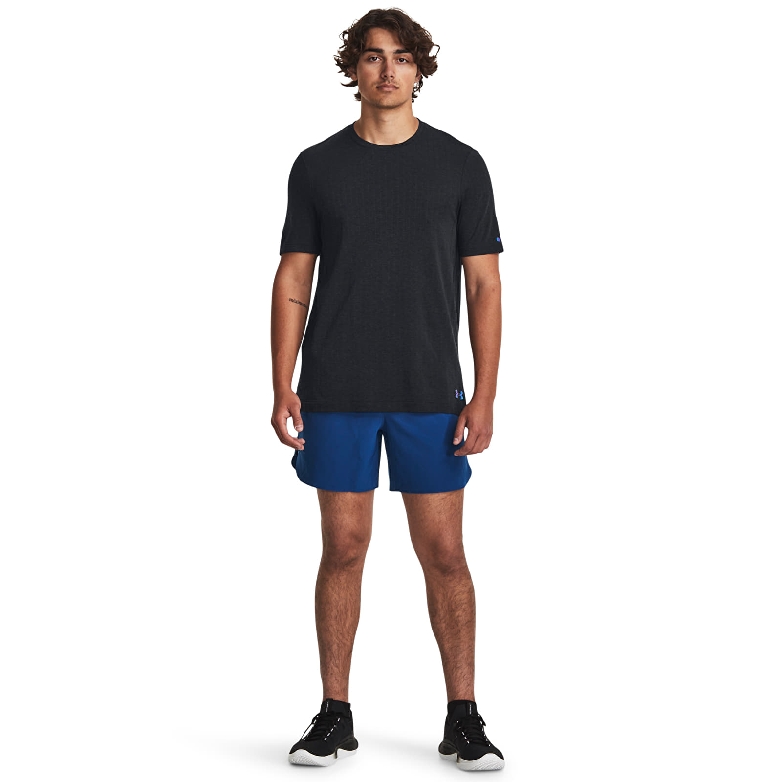 Shortsid Under Armour Peak Woven Shorts Varsity Blue