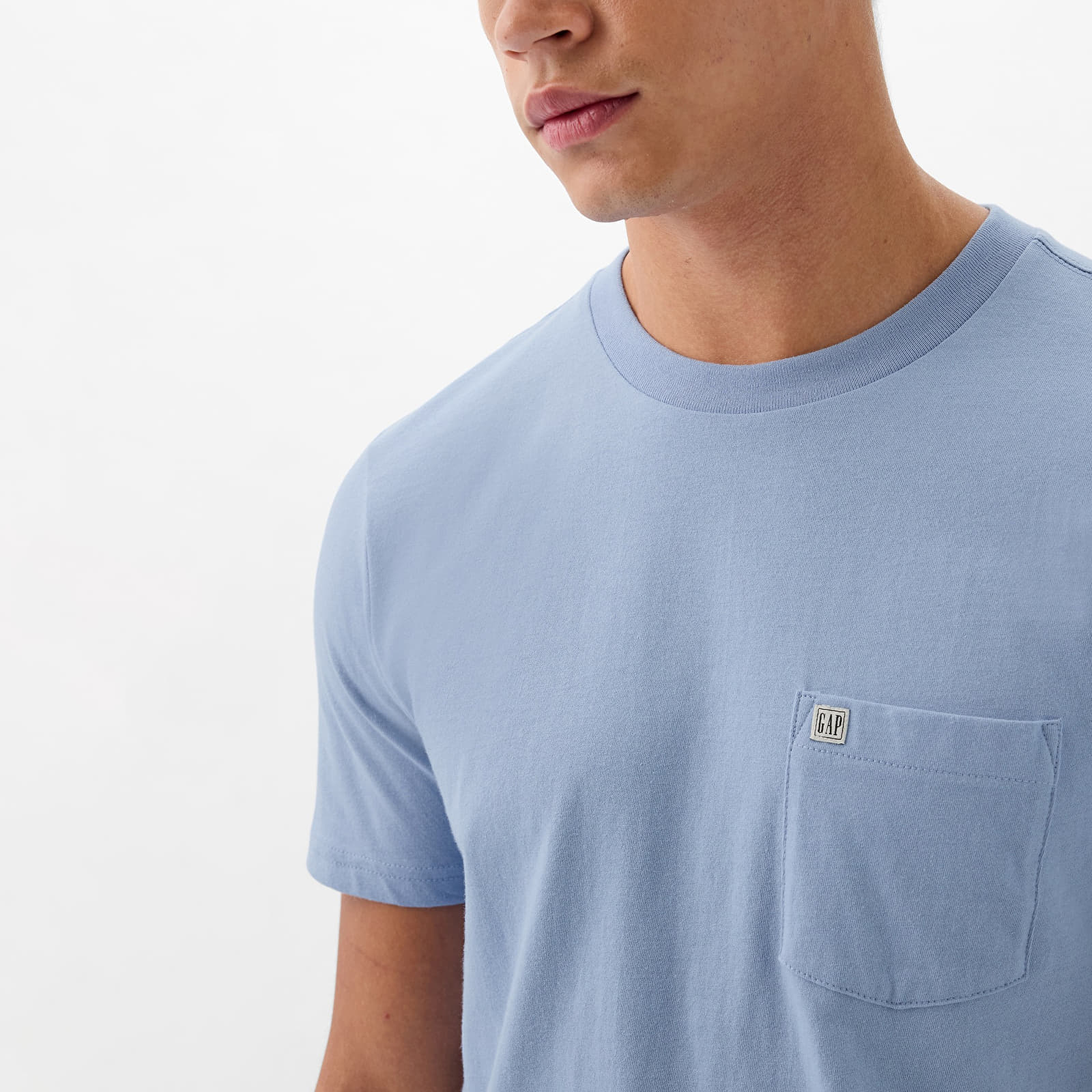 Majice T-shirt GAP Pocket Micro Logo Tee Distant Blue