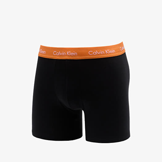 Black calvin kleins shop