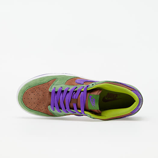 Green and purple nikes clearance