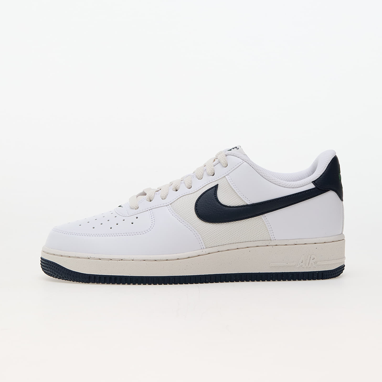Vīriešu čības un apavi Nike Air Force 1 '07 Nn White/ Obsidian-Fir-Phantom