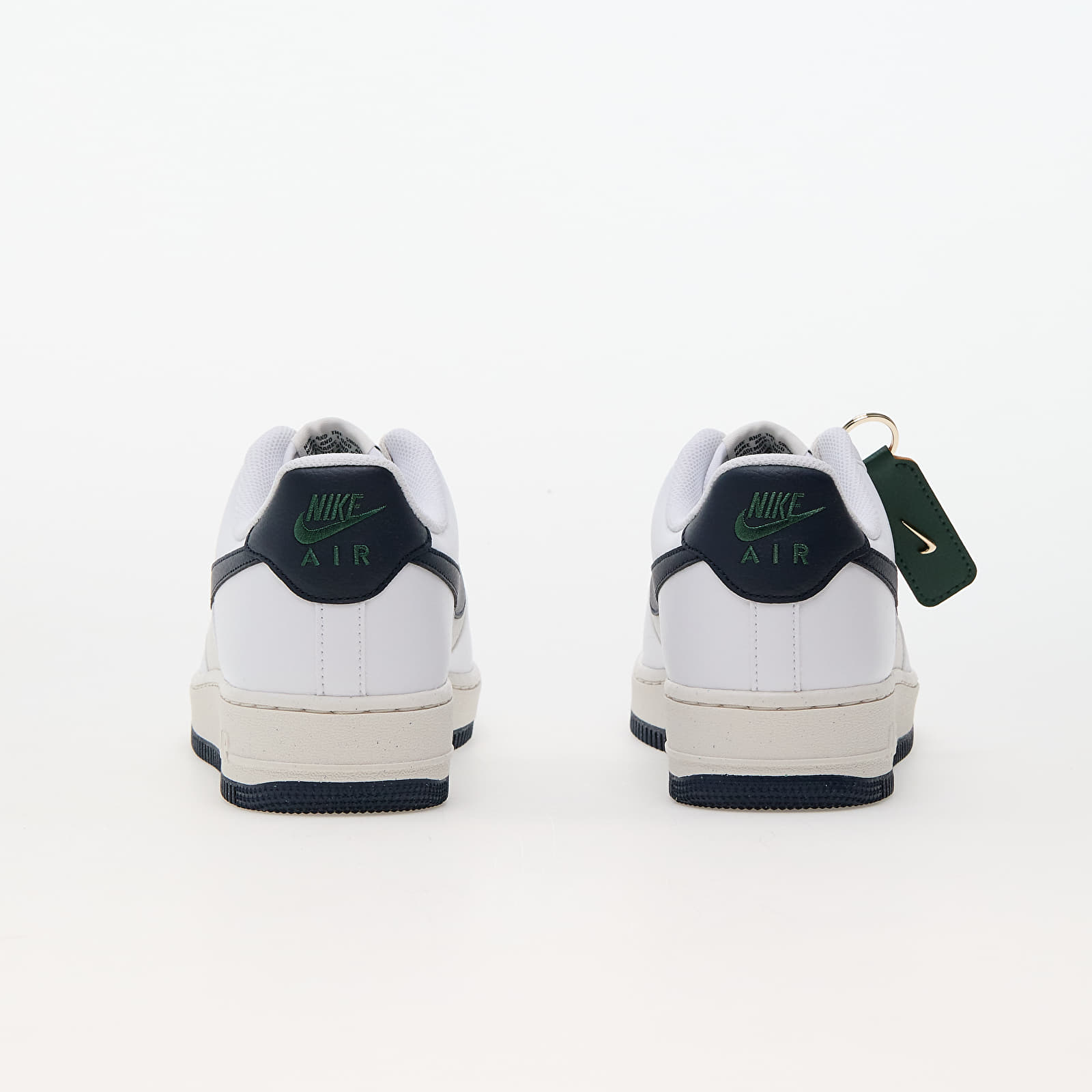 Vīriešu čības un apavi Nike Air Force 1 '07 Nn White/ Obsidian-Fir-Phantom