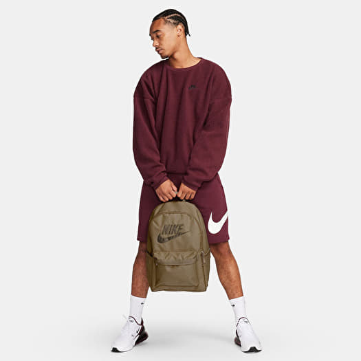 Mochilas nike olive clearance