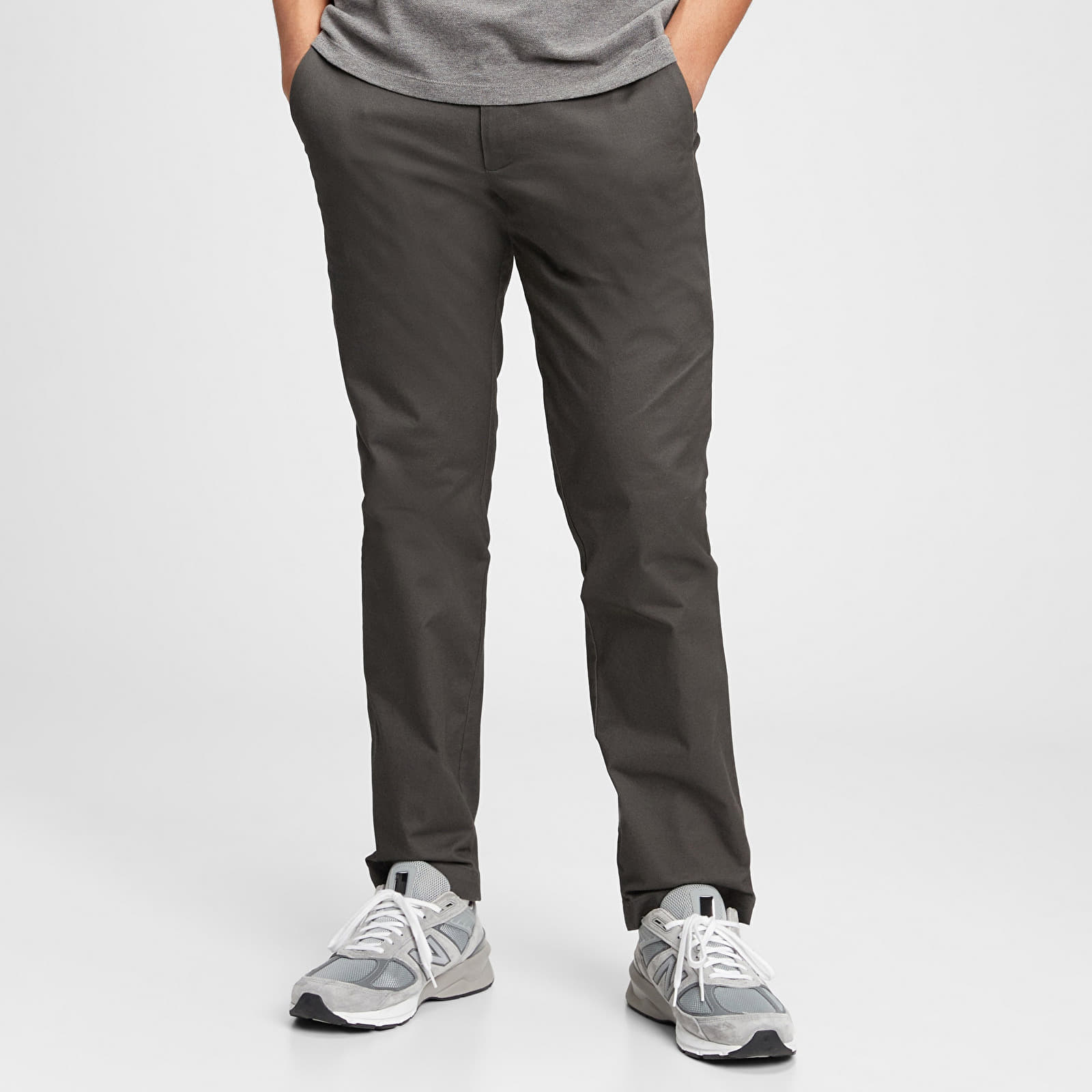 Broek GAP Chino Straight Fit Pants Soft Black