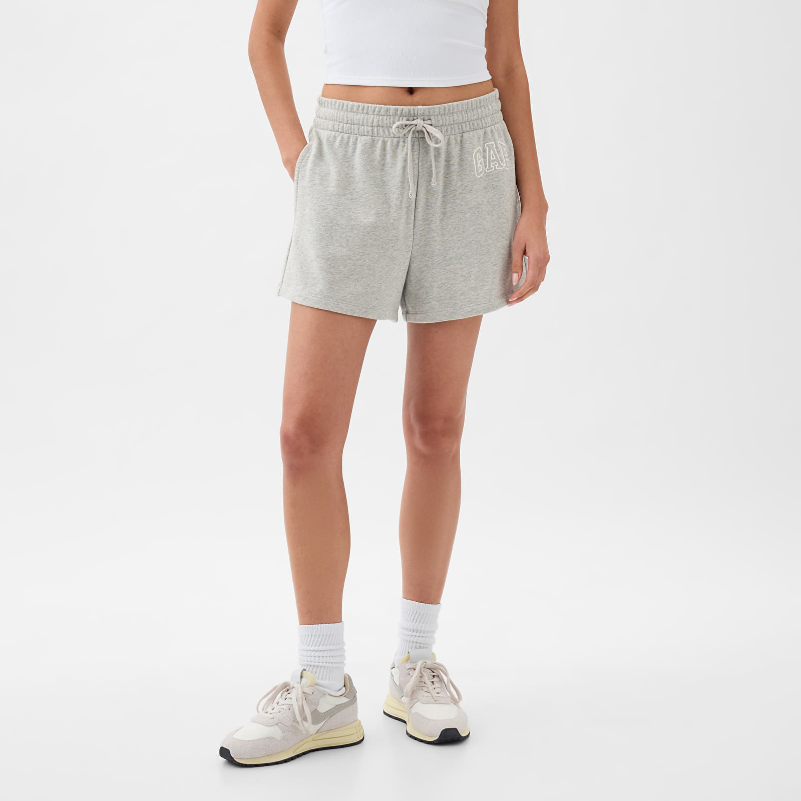 Pantaloncini GAP Logo Shorts Light Heather Grey B08 L