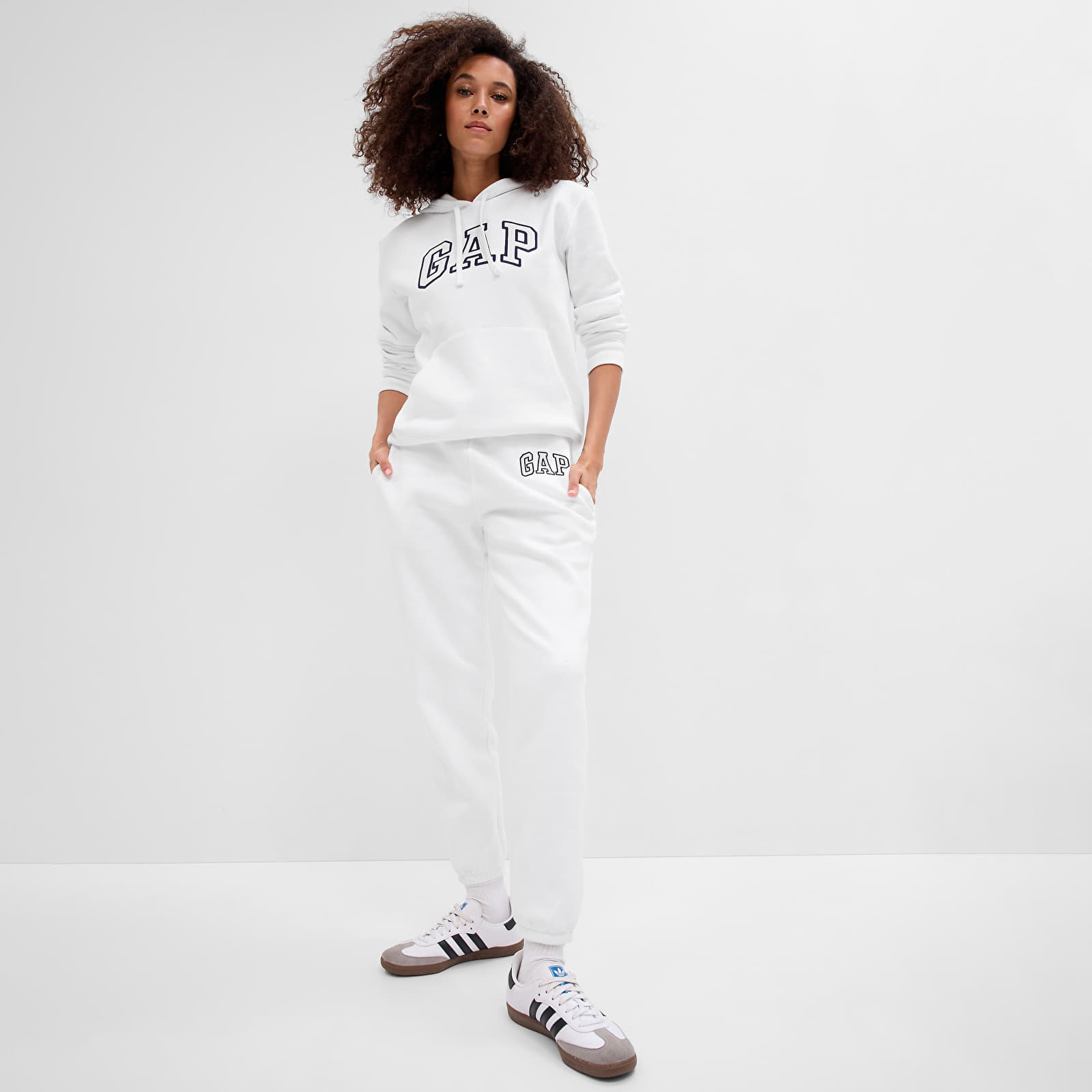 Joggingbukser GAP Logo Jogger Sweatpants Optic White