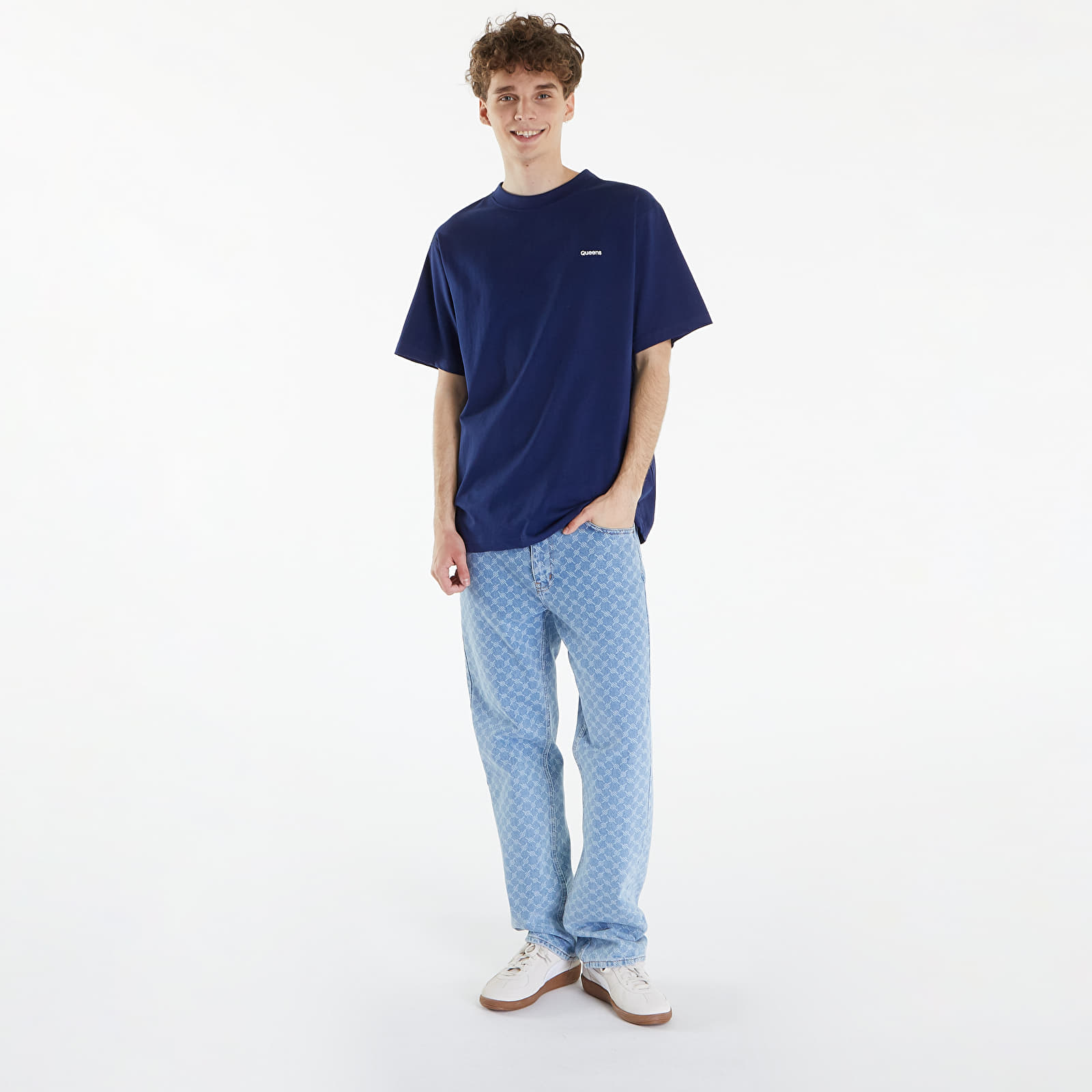 T-Shirts Queens Men's Essential T-Shirt With Contrast Print Navy