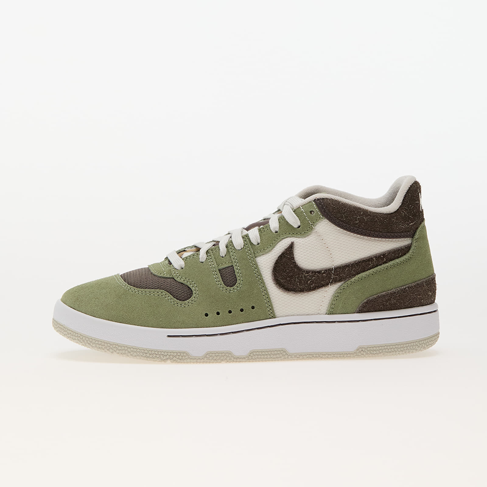 Baskets et chaussures pour hommes Nike Attack Oil Green/ Ironstone-Sail-White