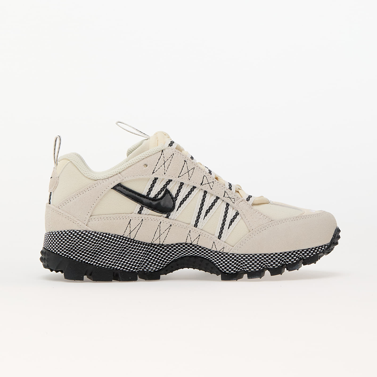 Naiste tossud ja kingad Nike W Air Humara Pale Ivory/ Black-Coconut Milk-Sail