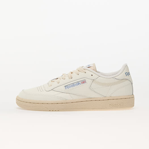 Sneakers und Schuhe fur Frauen Reebok Club C 85 Chalk Paper White Vintage Blue Queens