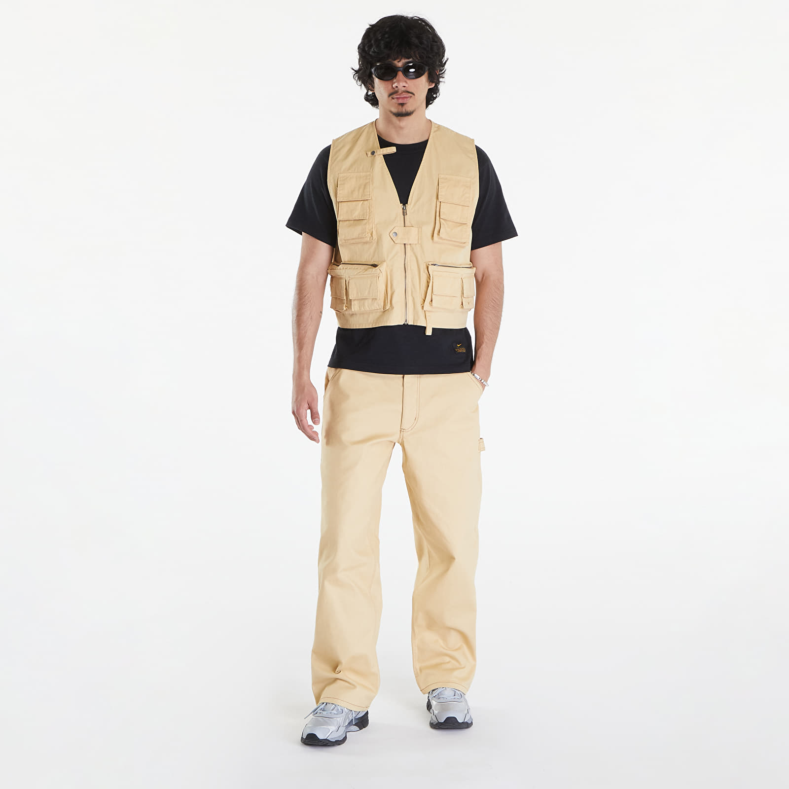 Chalecos para hombre Nike Life Men's Utility Vest Sesame/ Sesame