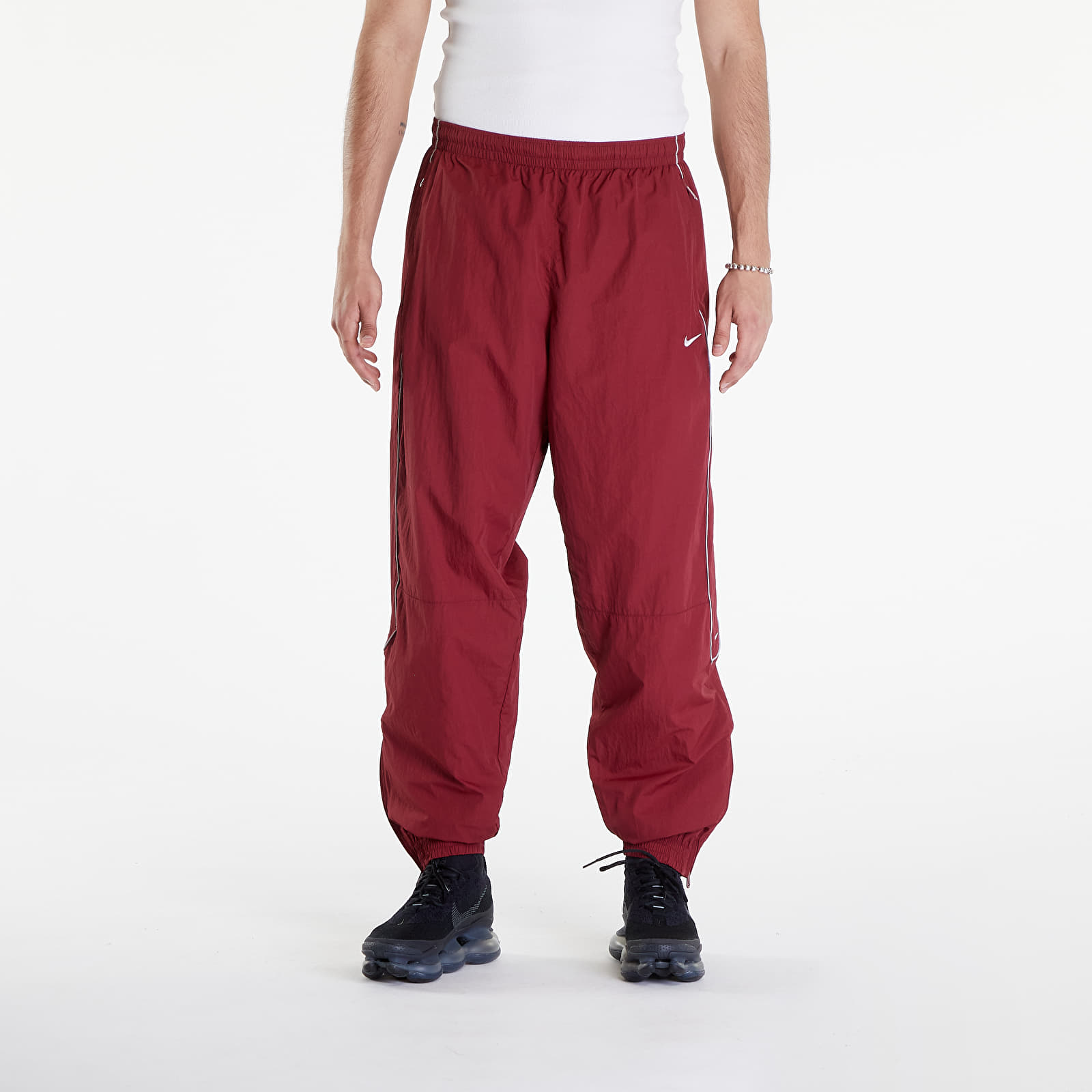 Jeans und Hosen Nike Solo Swoosh Men's Track Pants Team Red/ White