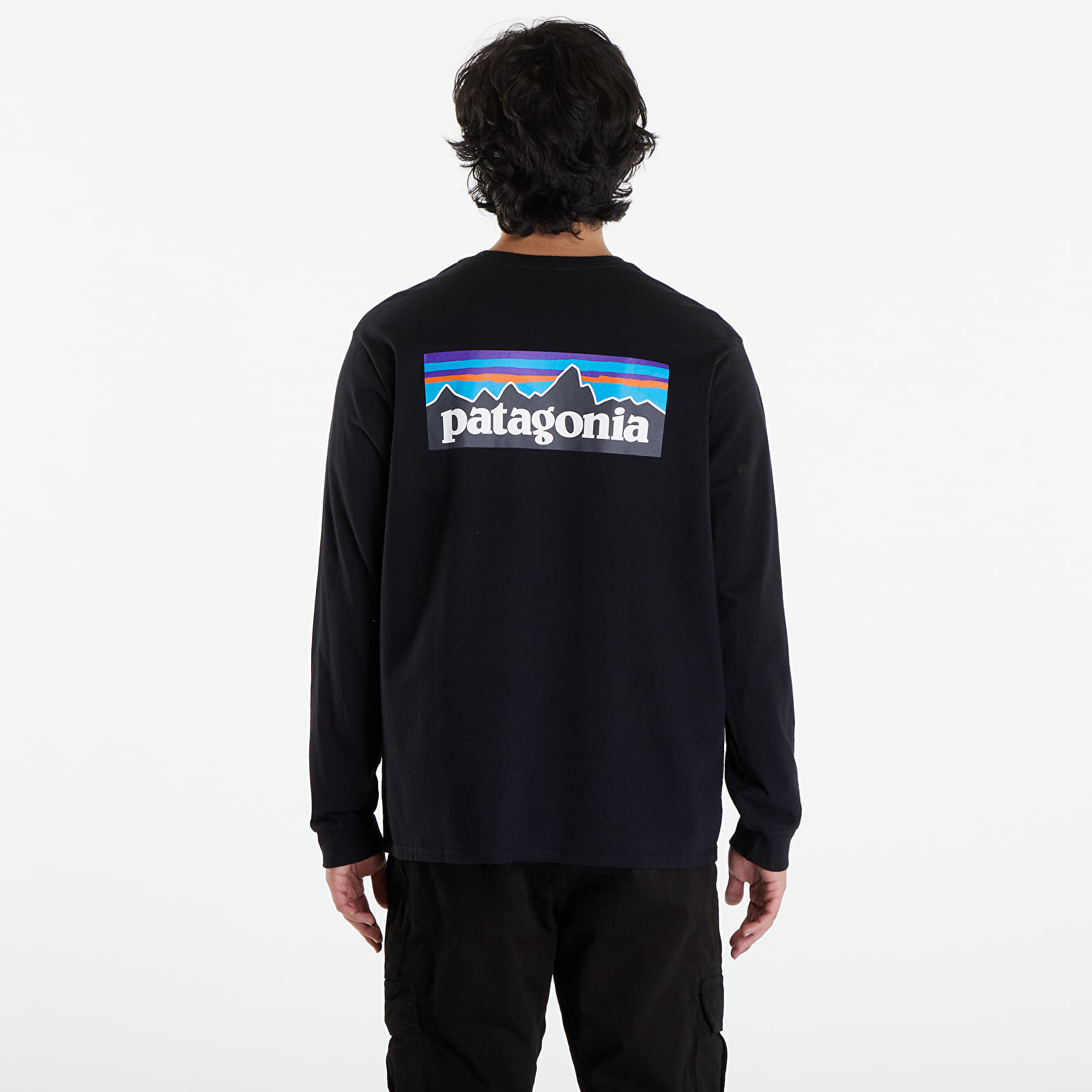 majice kratkih rukava Patagonia M's LS P6 Logo Responsibili Tee Black