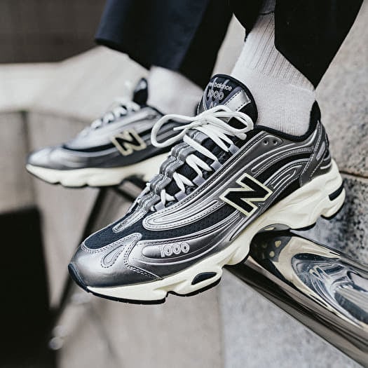 New balance metallic silver store