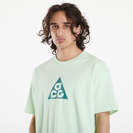 T shirts Nike ACG Men s Dri FIT T Shirt Vapor Green Queens