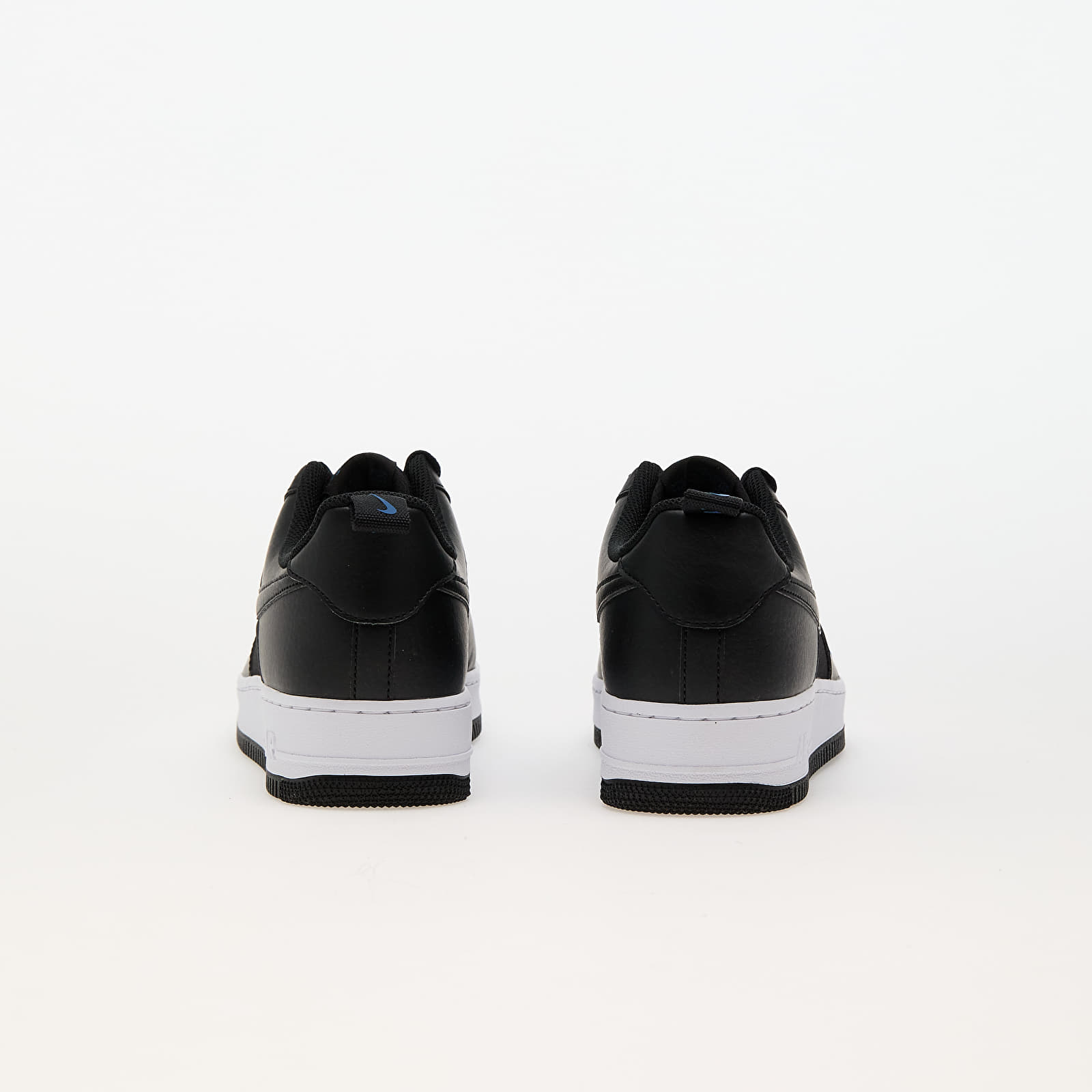 Men s sneakers and shoes Nike Air Force 1 07 Black Black Court Blue White Queens