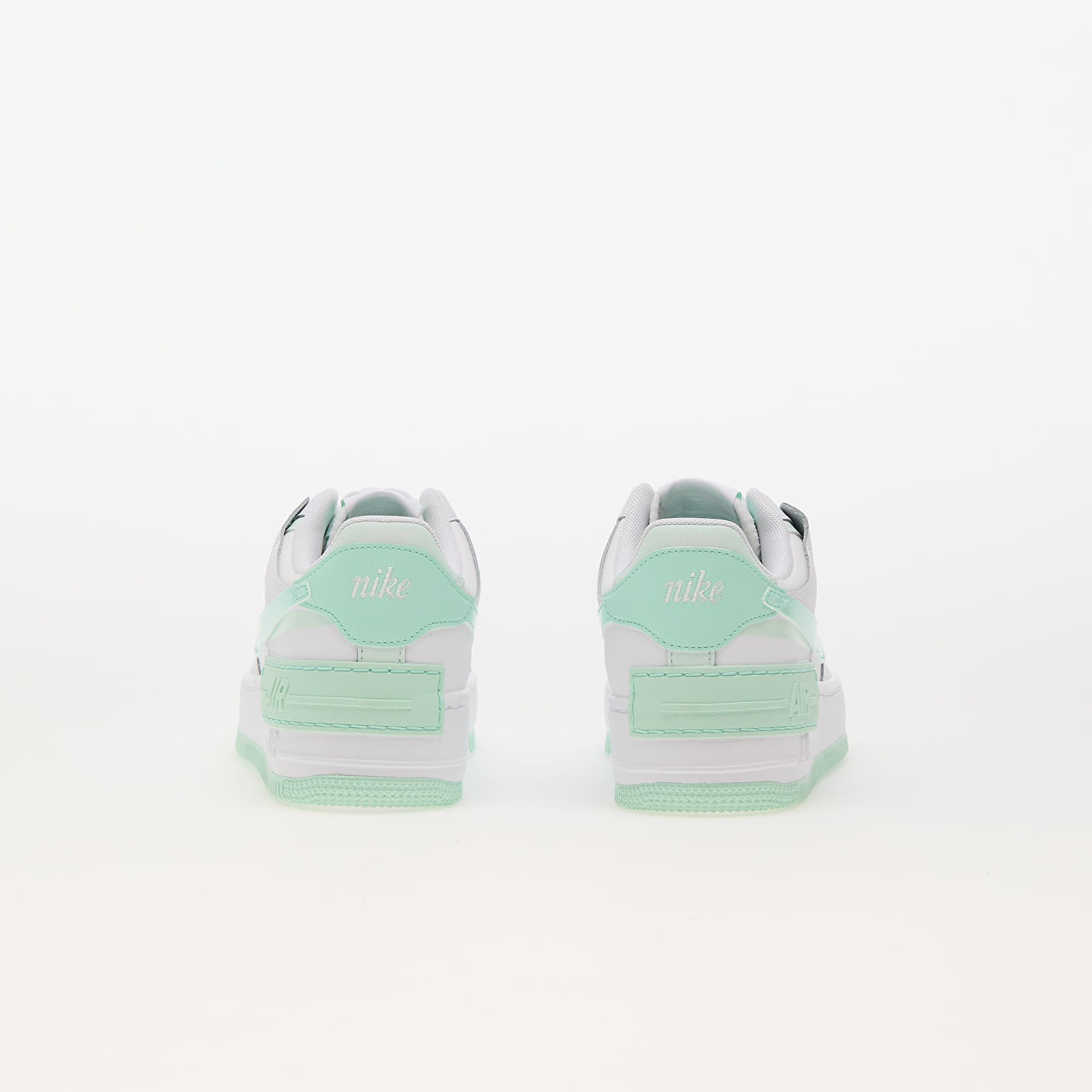 Baskets et chaussures pour femmes Nike W Air Force 1 Shadow White Mint Foam Barely Green Queens