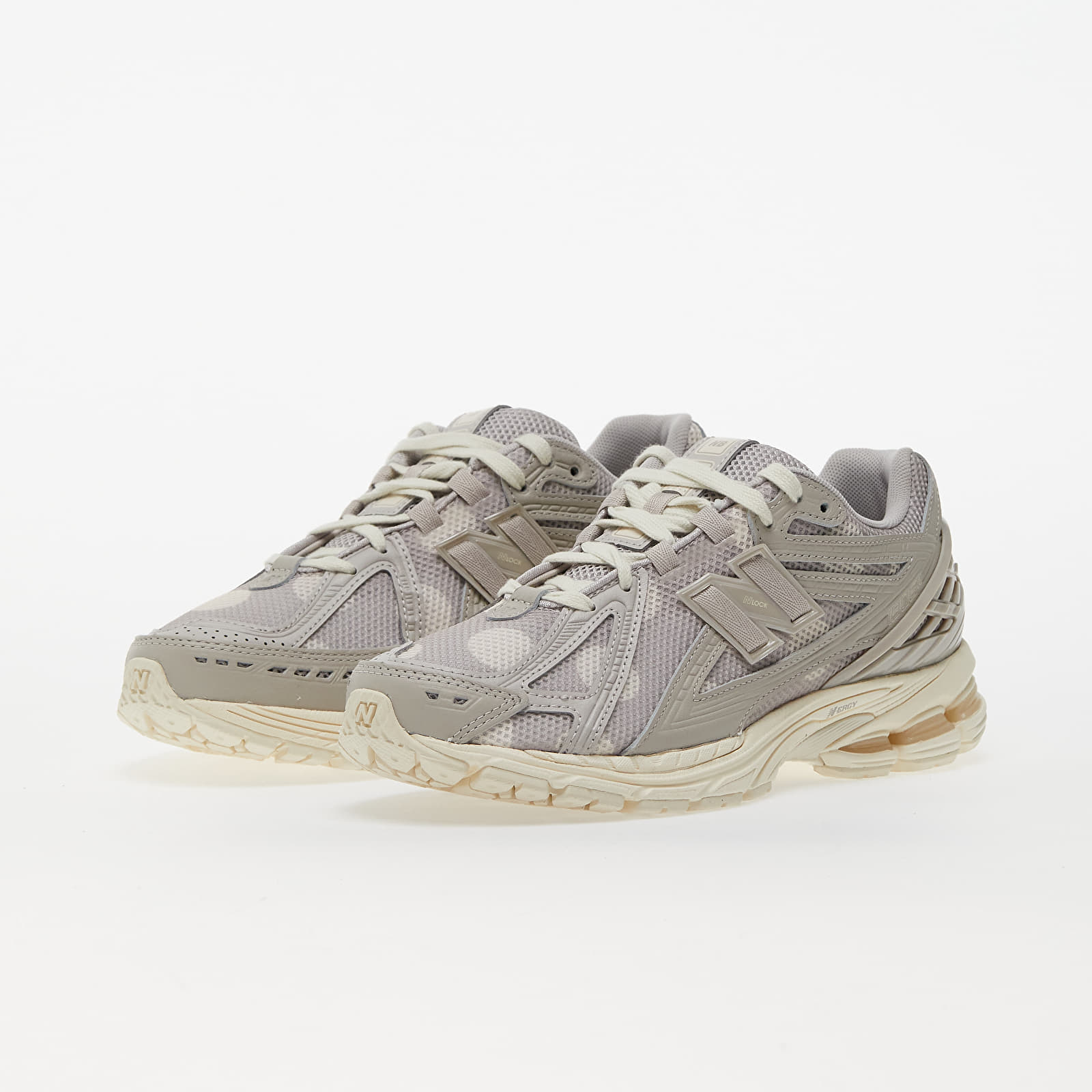 Men's sneakers and shoes New Balance 1906 Moonrock