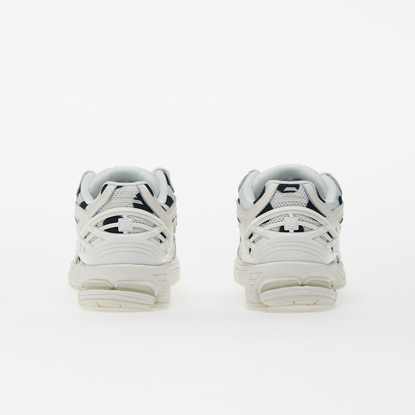 Men's sneakers and shoes New Balance 1906 Sea Salt