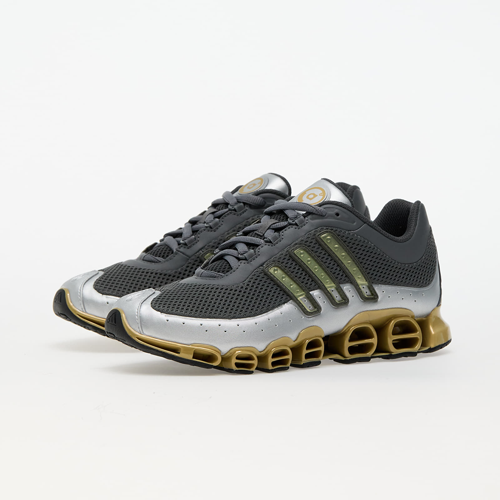 Мъжки кецове и обувки adidas Megaride Grey Four/ Gold Metallic/ Metallic Silver
