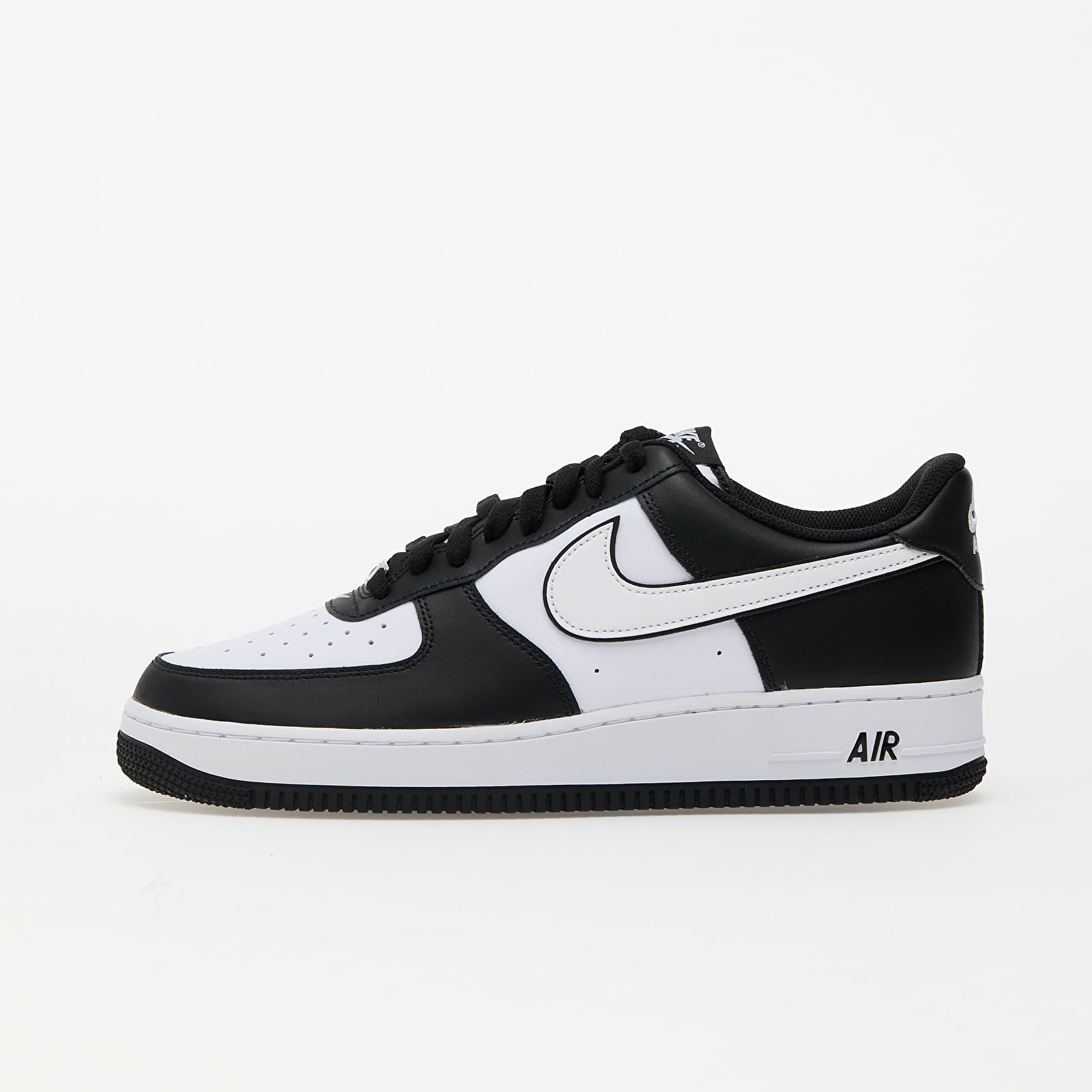 Nike Air Force 1 07