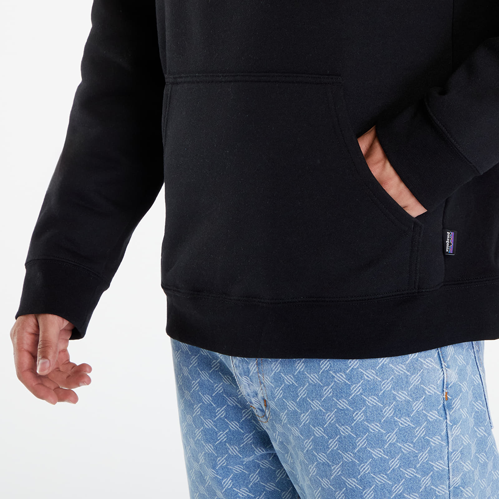 Bluzy Patagonia P-6 Logo Uprisal Hoody UNISEX Black