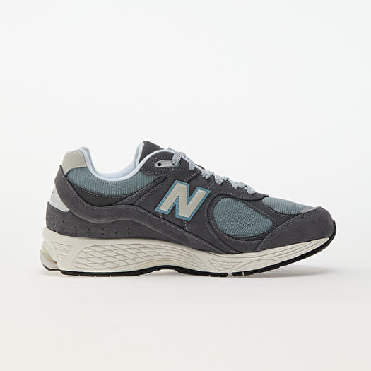 Men s sneakers and shoes New Balance 2002R Magnet Queens