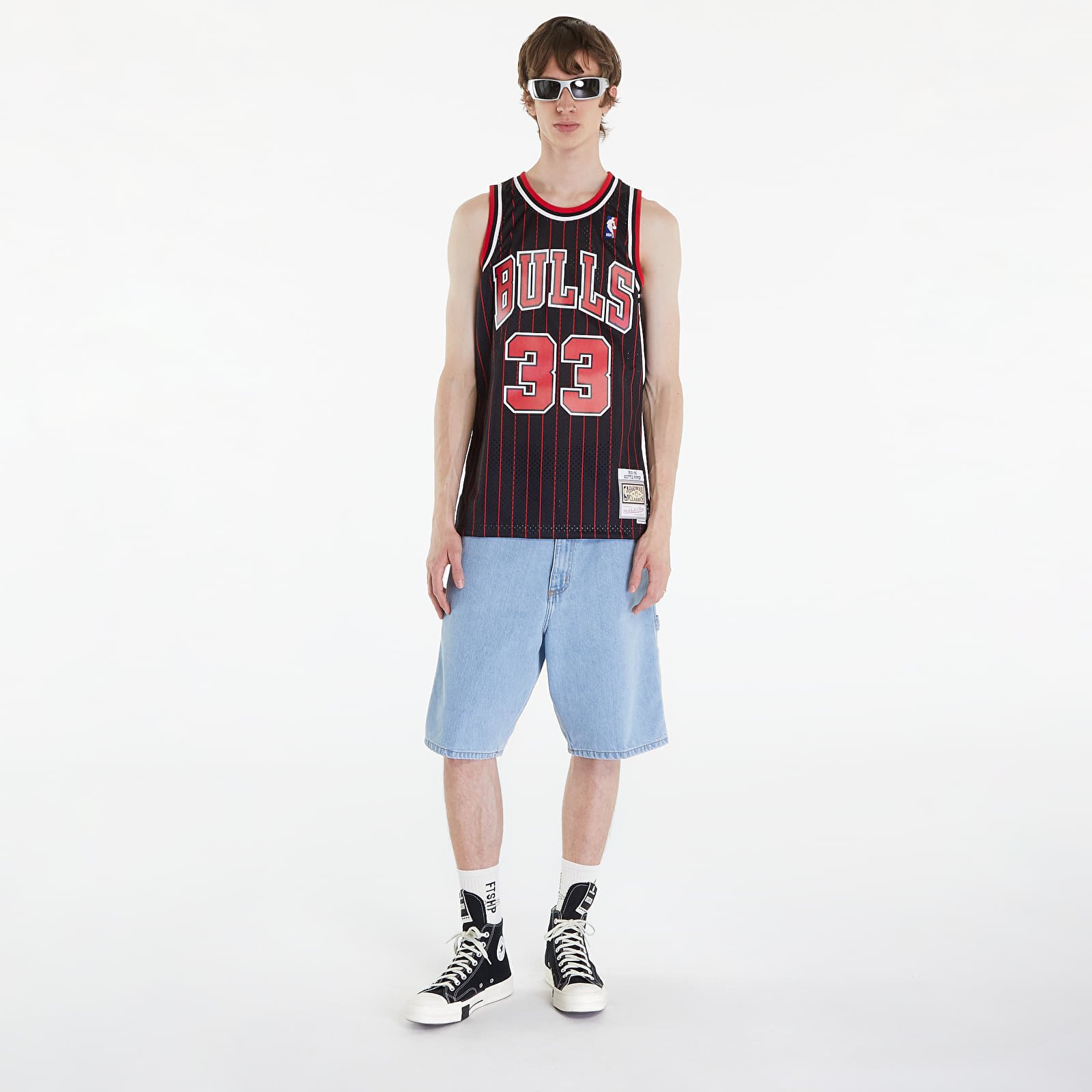 Trøyer Mitchell & Ness Chicago Bulls 33 Scottie Pippen Swingman Jersey Black/ Red