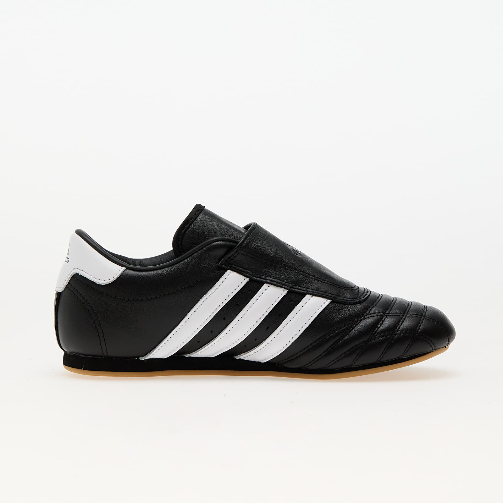 Naiste tossud ja kingad adidas Taekwondo W Core Black/ Ftw White/ Gum