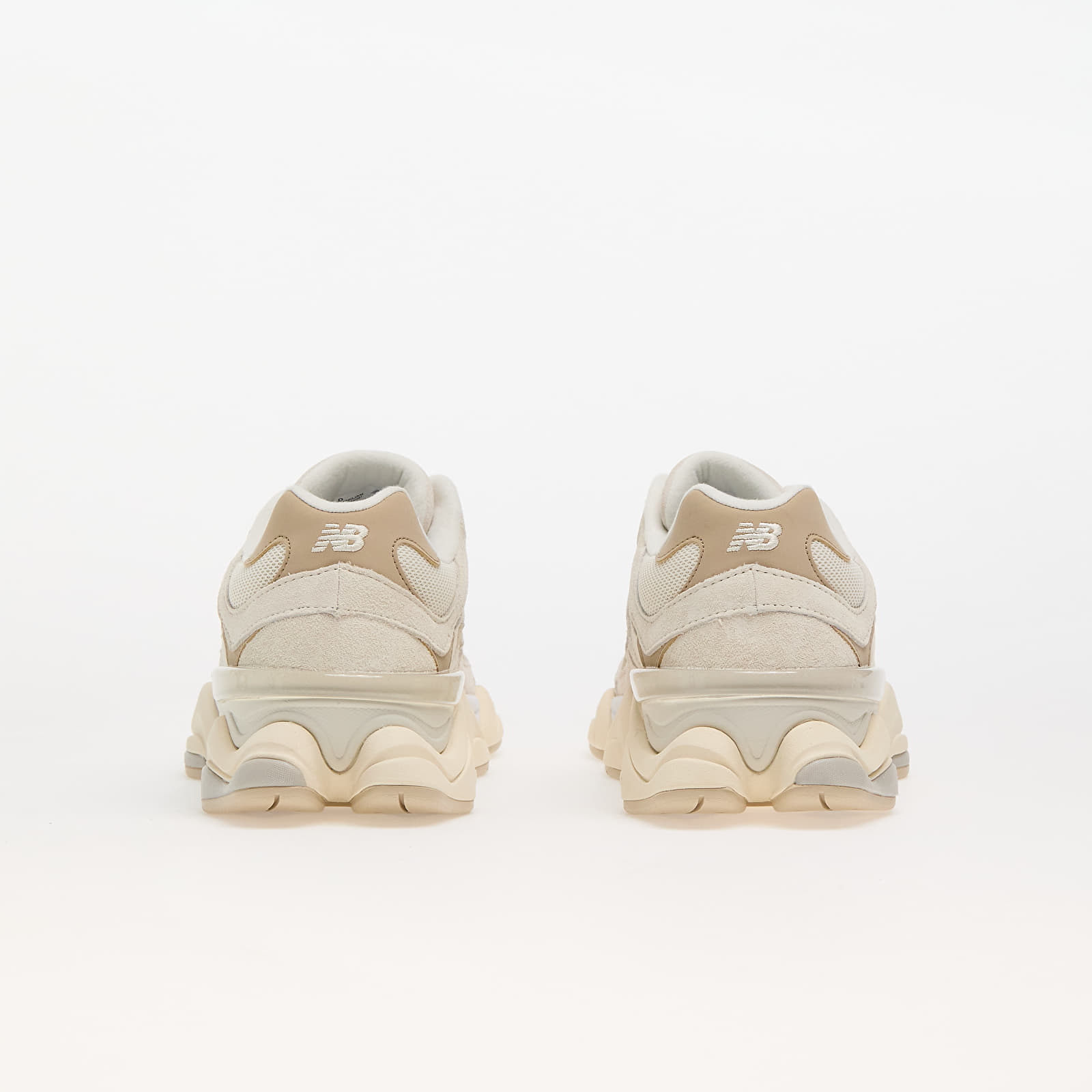 Ténis e sapatos para homem New Balance 9060 Moonbeam/ Angora/ Stoneware/ Linen
