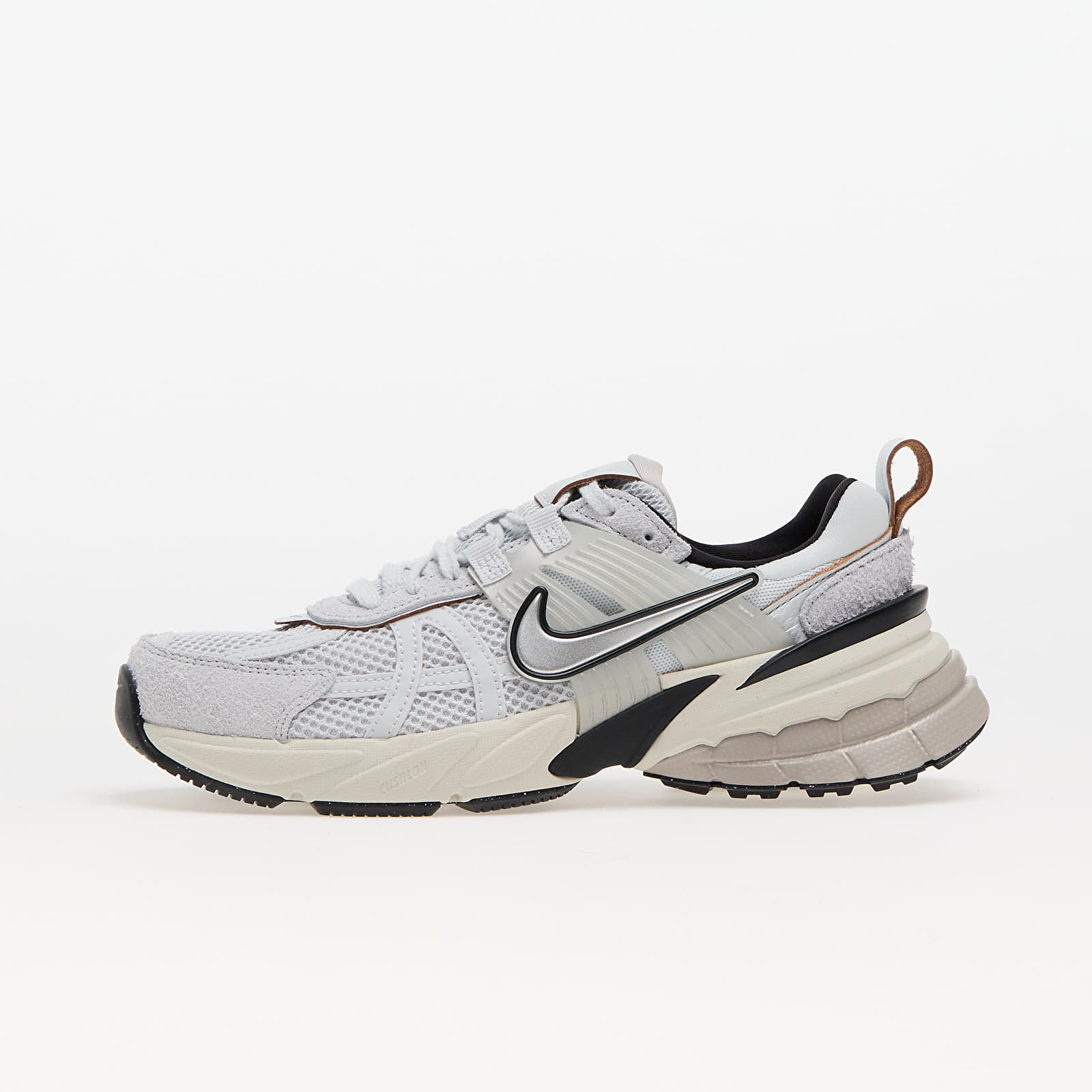 Damesschoenen Nike W V2K Run Pure Platinum/ Chrome-Platinum Tint