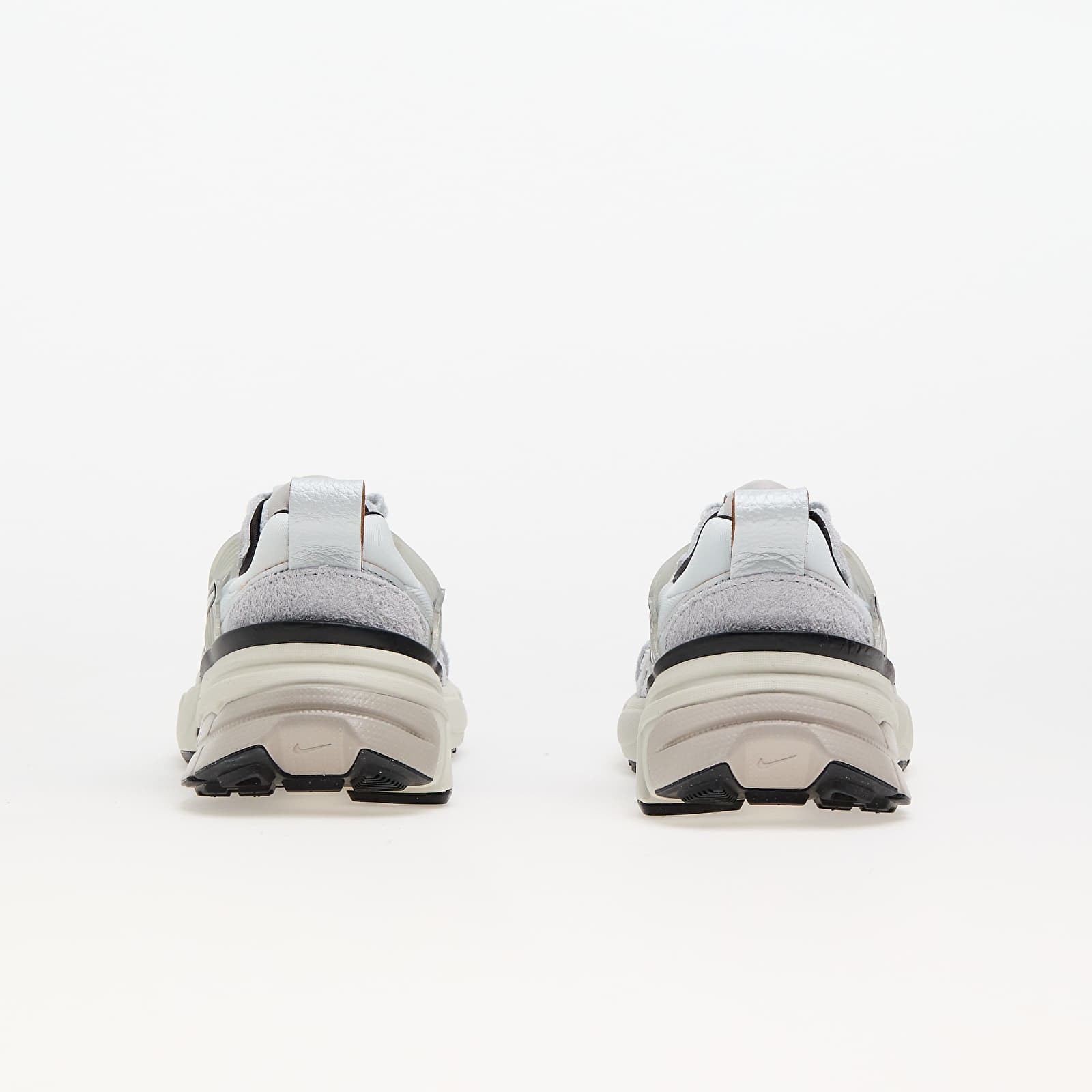 Damesschoenen Nike W V2K Run Pure Platinum/ Chrome-Platinum Tint
