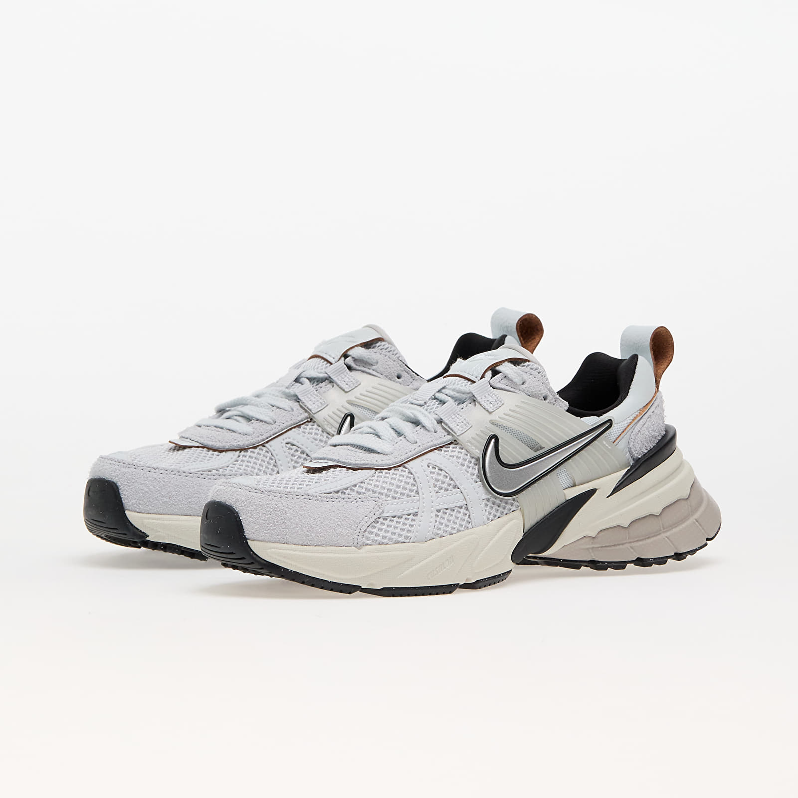 Damesschoenen Nike W V2K Run Pure Platinum/ Chrome-Platinum Tint