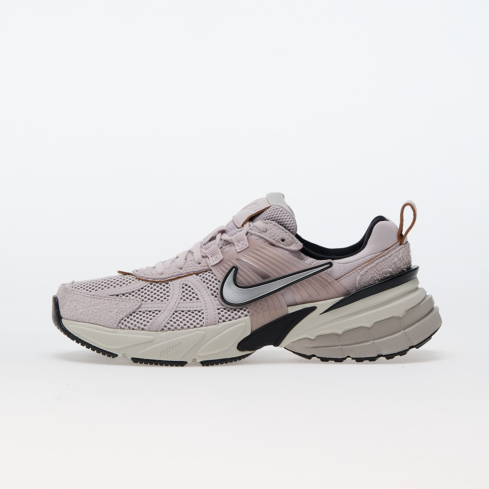 Sieviešu kedas un apavi Nike W V2K Run Platinum Violet/ Chrome-Light Bone-Black
