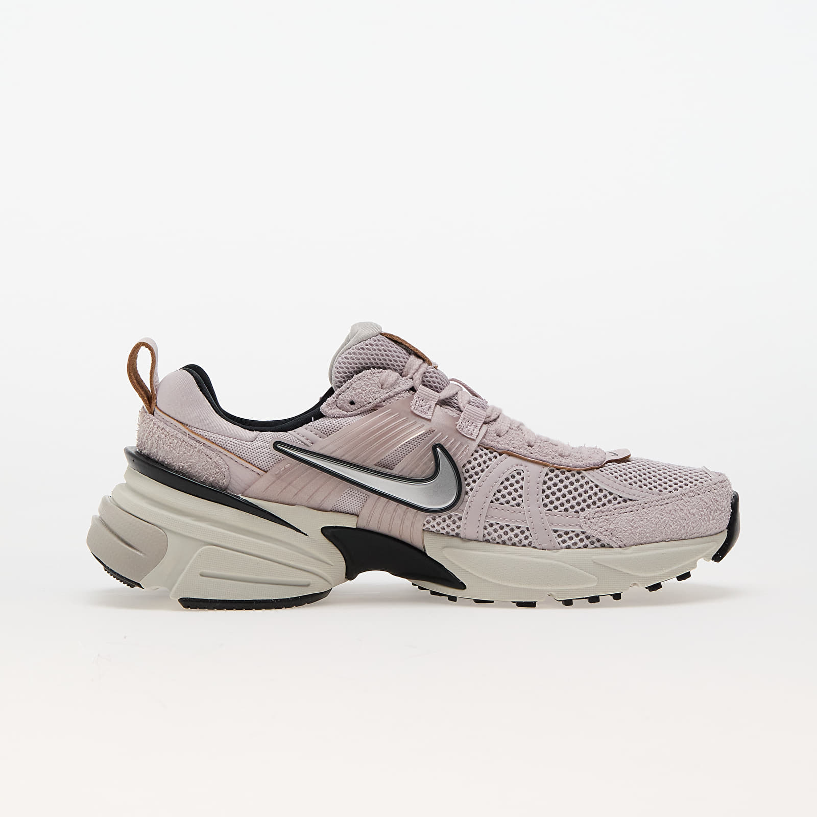 Sieviešu kedas un apavi Nike W V2K Run Platinum Violet/ Chrome-Light Bone-Black