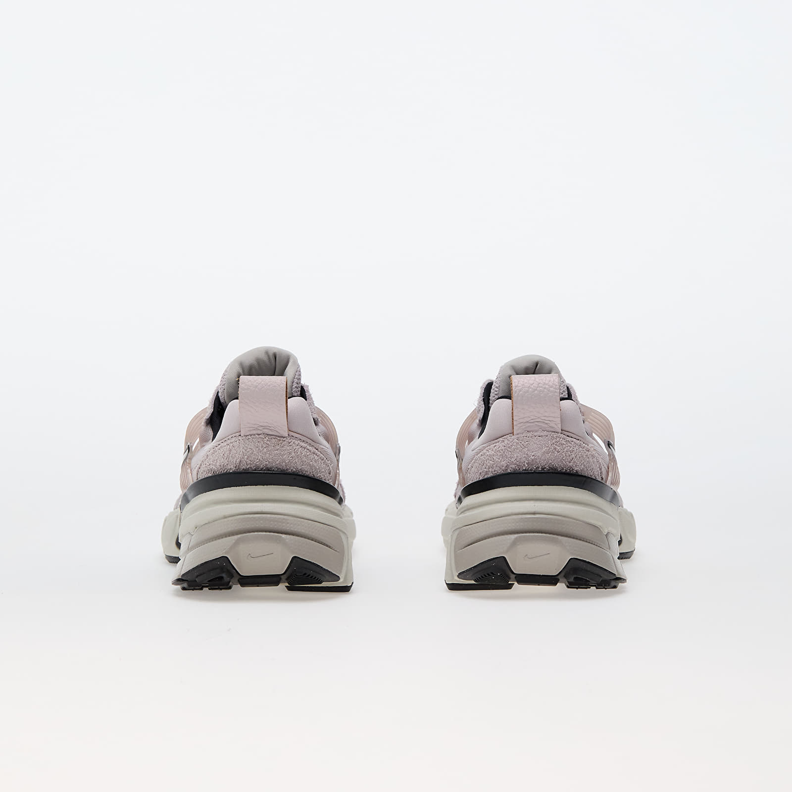 Sieviešu kedas un apavi Nike W V2K Run Platinum Violet/ Chrome-Light Bone-Black