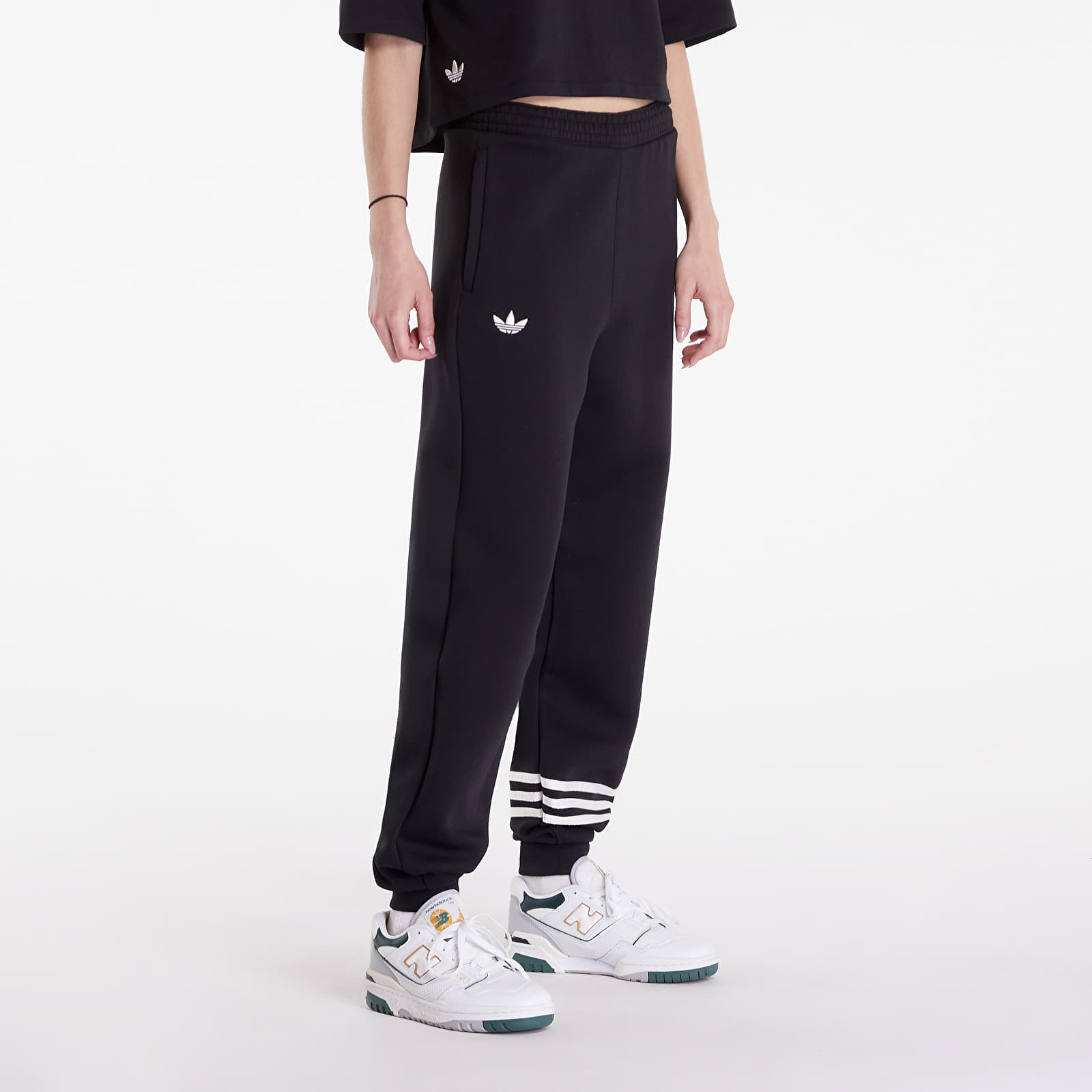 Dżinsy i spodnie adidas Neuclassics Sweatpants Black/ Cloud White