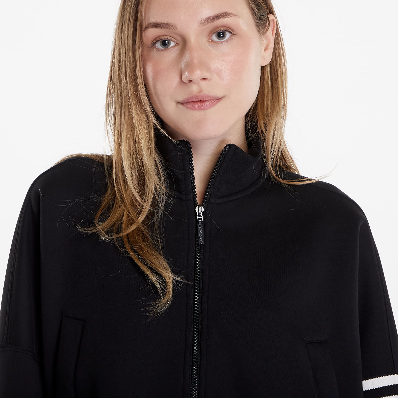 Суичърти adidas Neuclassics Tracktop Black/ Cloud White
