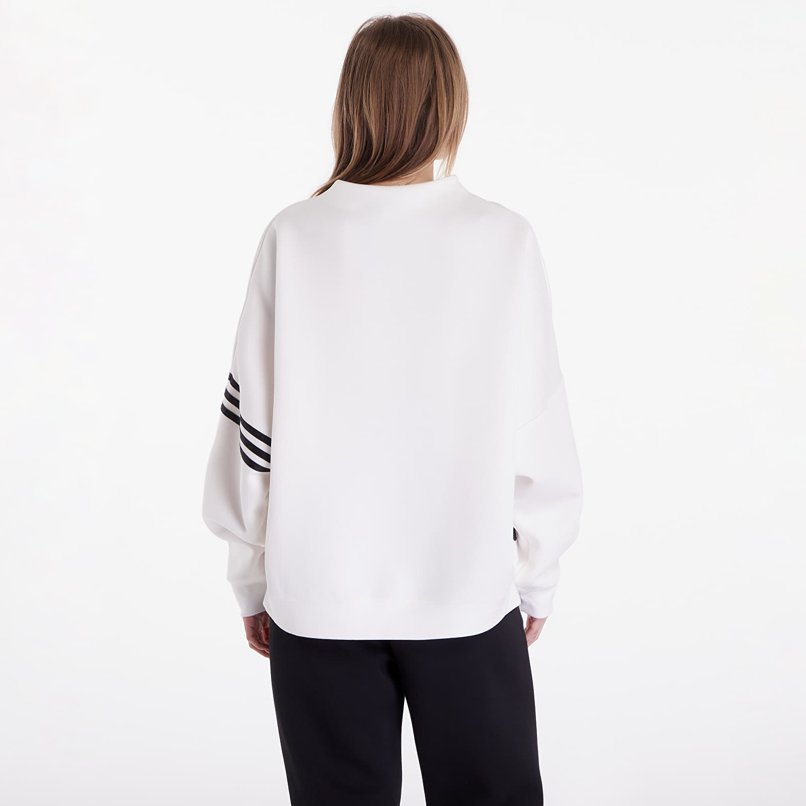 Bluzy adidas Neuclassics Oversized Sweatshirt Cloud White