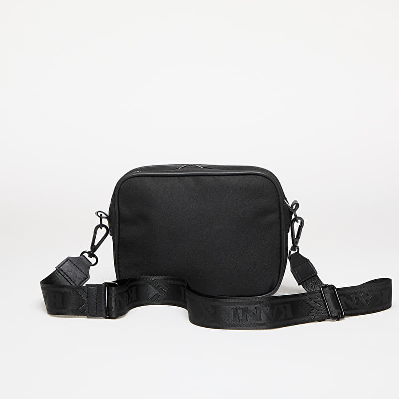 Karl Kani Signature Essential Messenger Bag Black | Queens