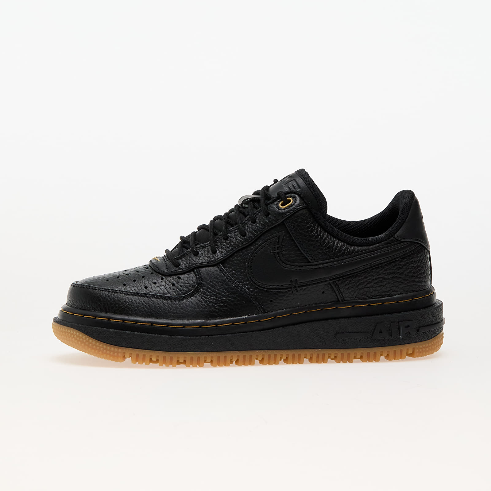 Men's sneakers and shoes Nike Air Force 1 Luxe Black/ Black-Bucktan-Gum Yellow