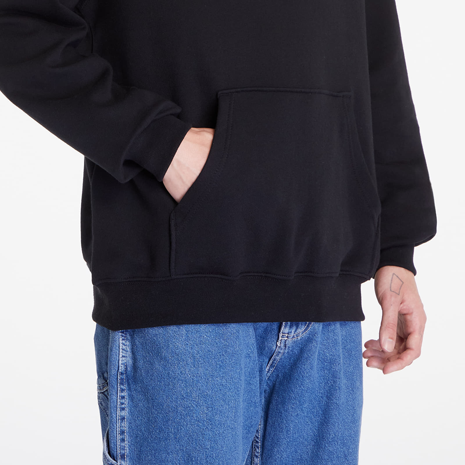 Hoodies and sweatshirts  Vans Arched Pullover Black
