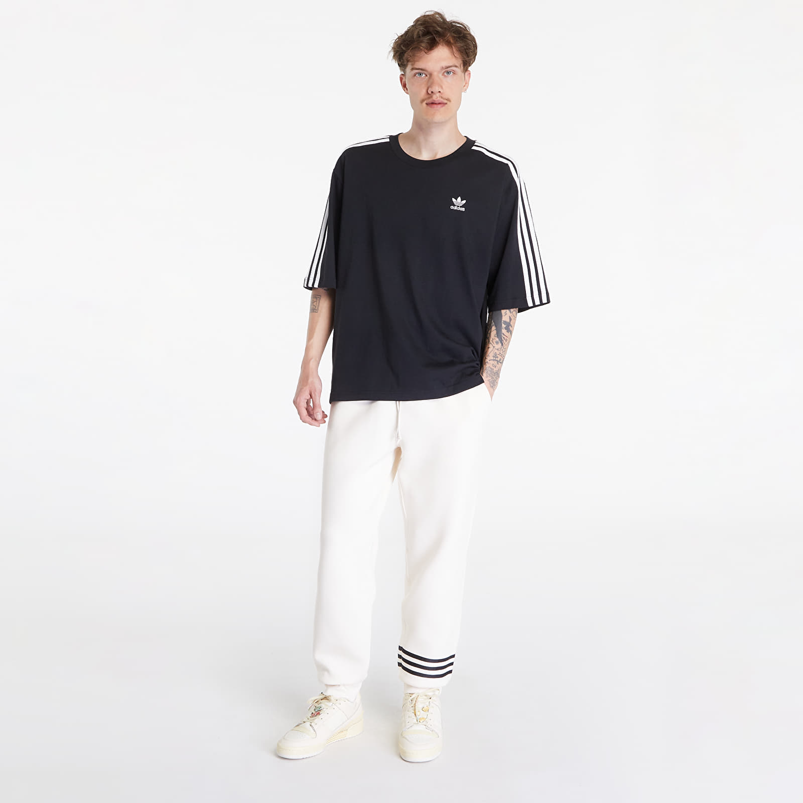 Men's T-shirts adidas Adicolor Oversized Short Sleeve Tee Black