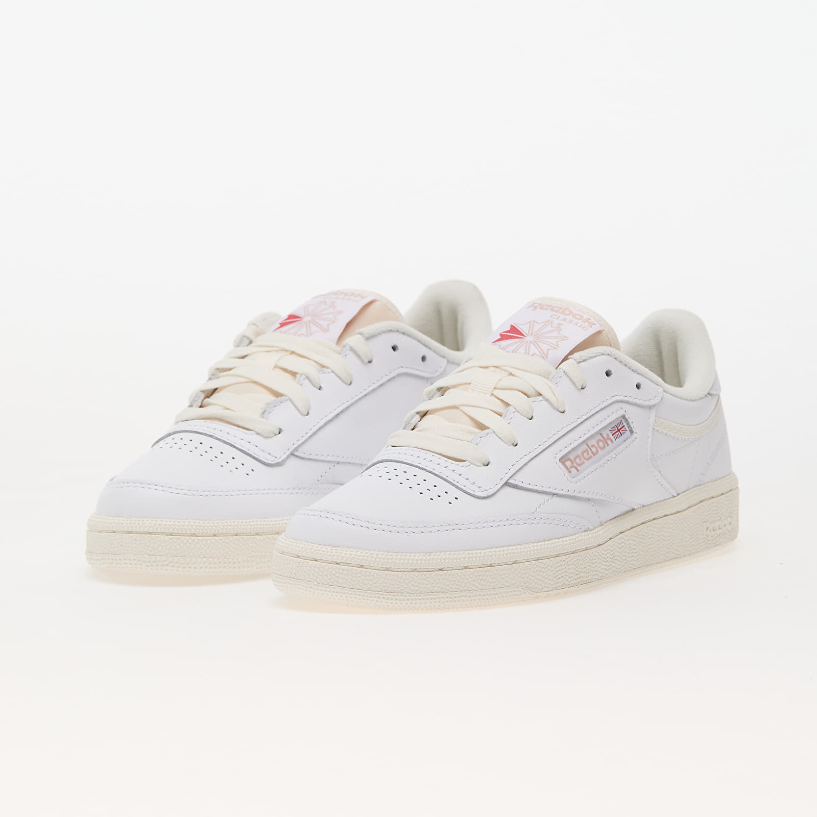 Women's sneakers and shoes Reebok Club C 85 Ftw White/ Chalk/ Pink