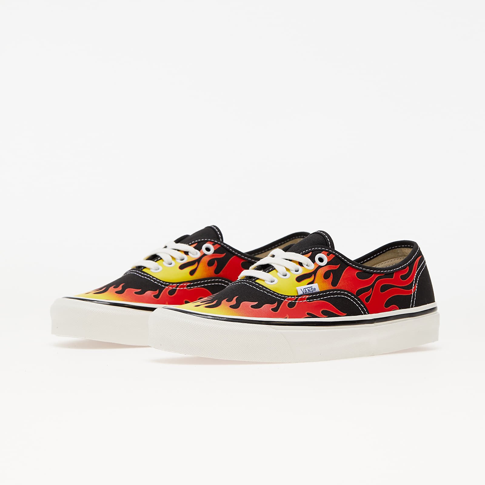 Pánske tenisky a obuv Vans Authentic 44 DX Epic Flame/ Black/ True White