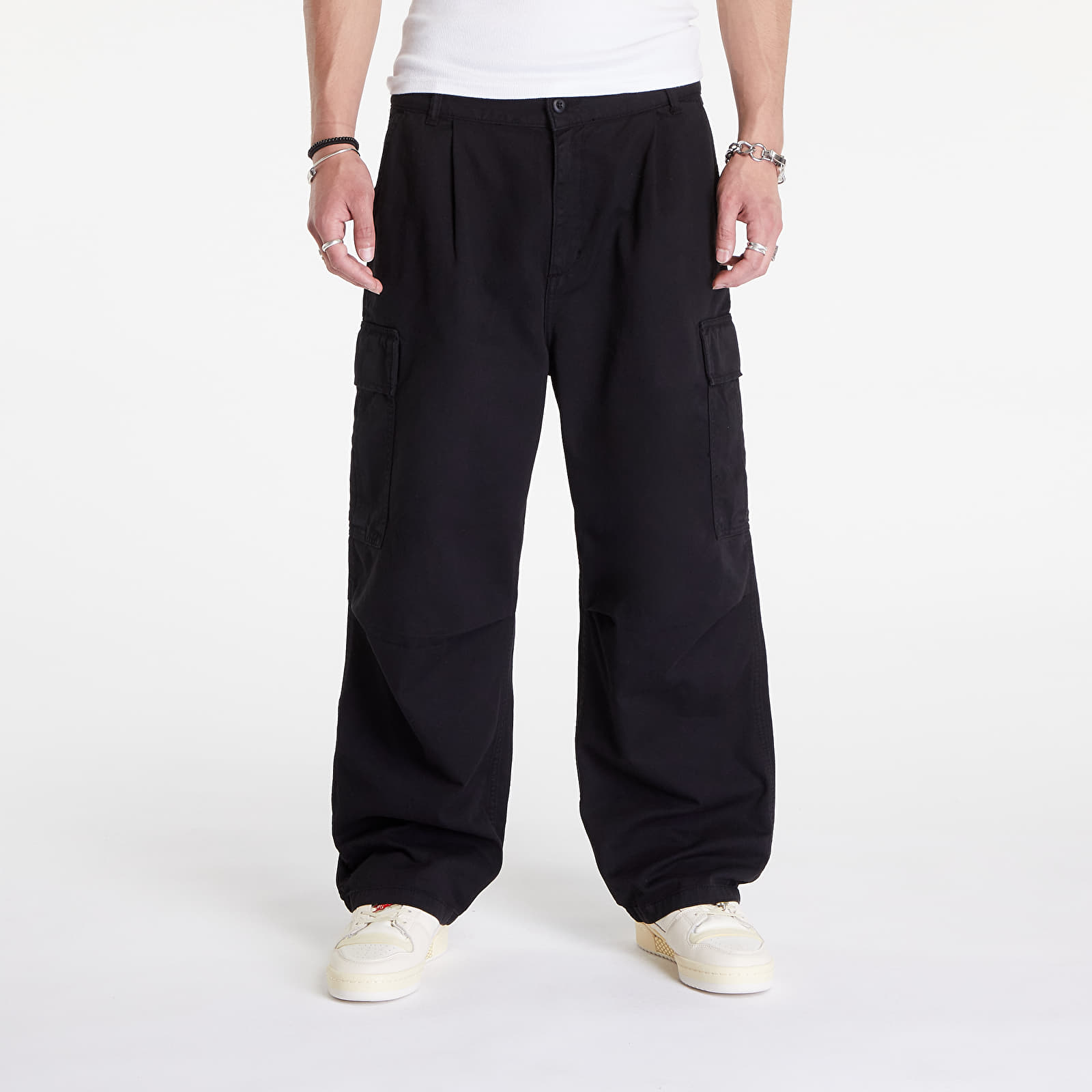 Men's trousers Carhartt WIP Cole Cargo Pant Black Garment Dyed